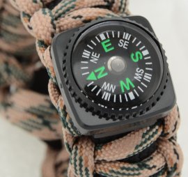 Pulsera de exterior con brújula y accesorios