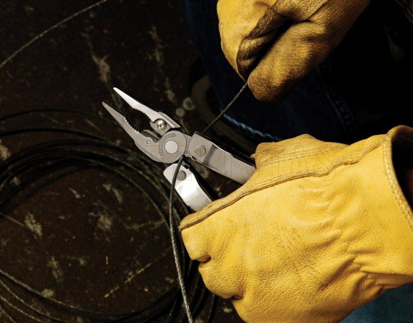 Multiherramienta Leatherman Super Tool 300 negra