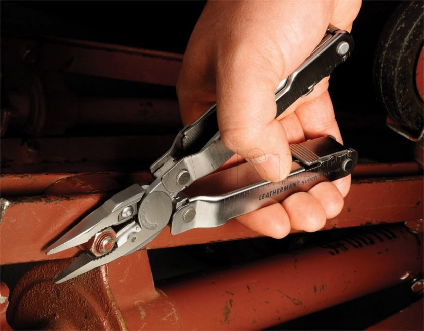Multiherramienta Leatherman Super Tool 300 negra