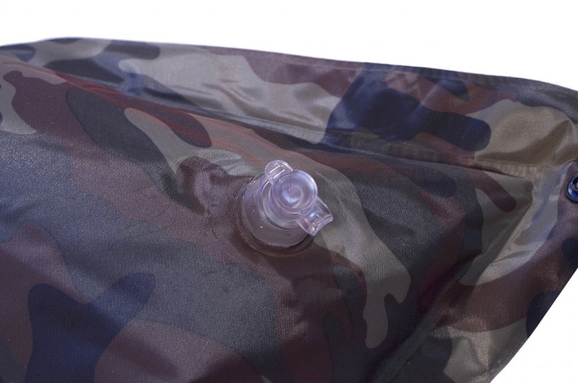 Esterilla autoinflable Cattara Navy 2,5cm con almohada