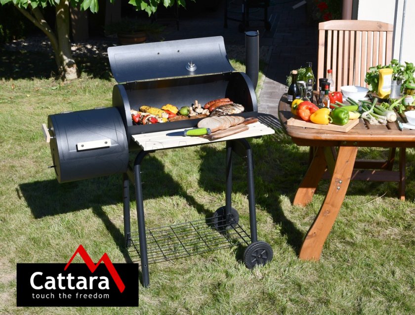 Parrilla de carbón SMOKIE con ahumador