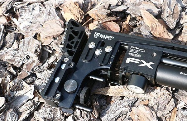 Adaptador Monopod Saber Tactical para FX Impact