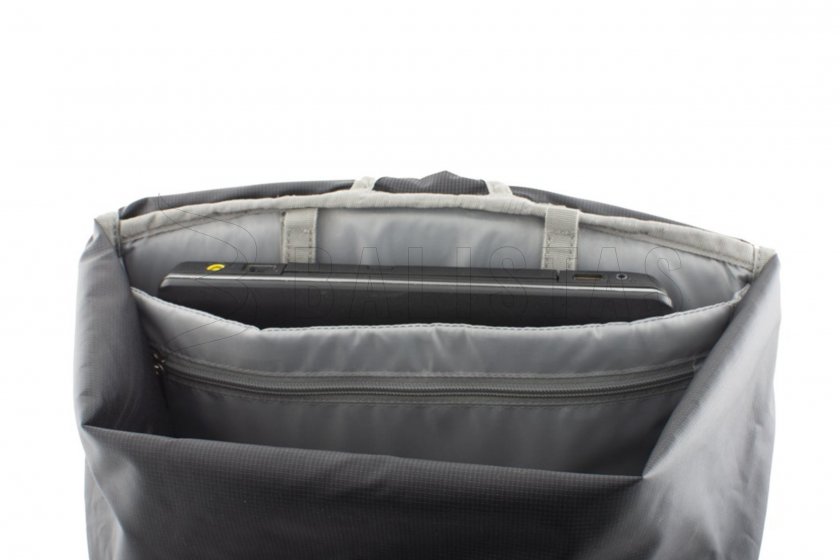 Mochila Pinguin Commute 25 negra