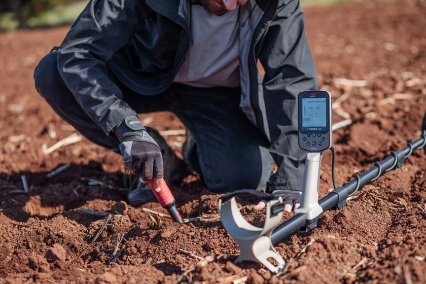 Detector de metales Minelab X-Terra Elite Expedition Pack