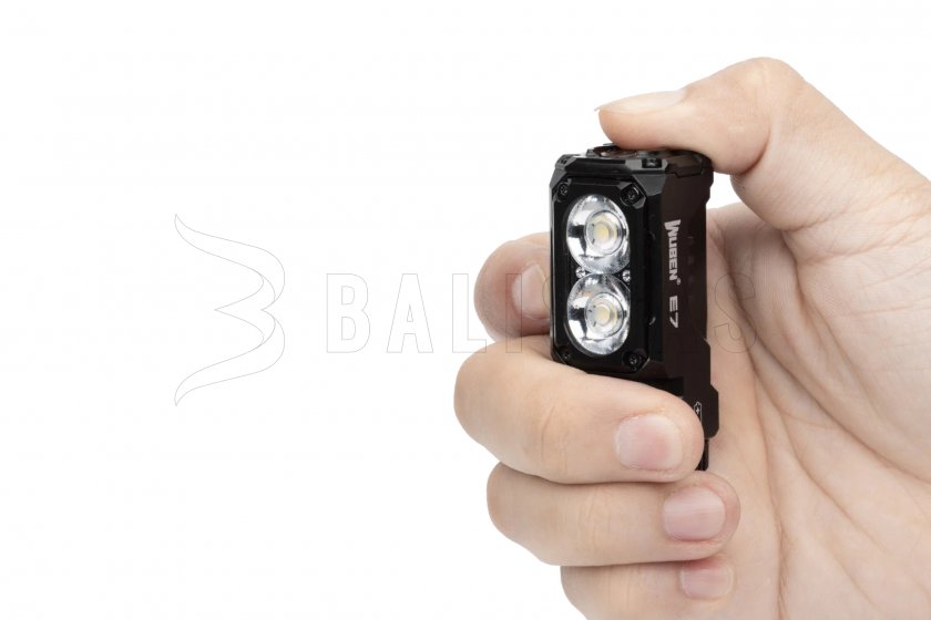 Lámpara Wuben E7 negra