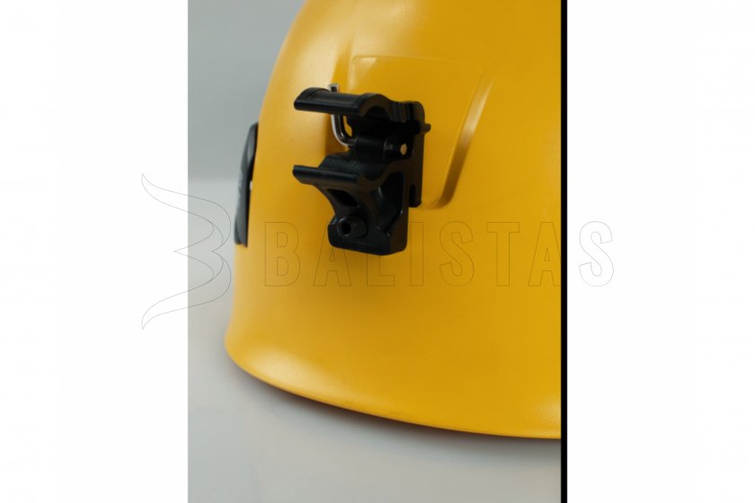 AHM-03 05.jpg