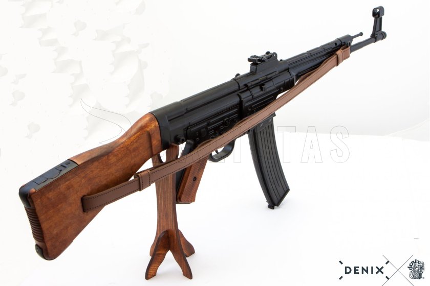 Réplica Sturmgewehr 44 con correa, Alemania 1943 5