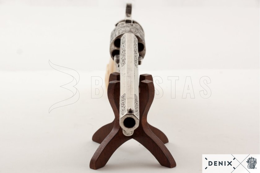 Réplica Colt Navy 1851 6