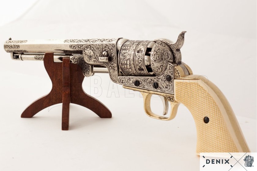 Réplica Colt Navy 1851 4
