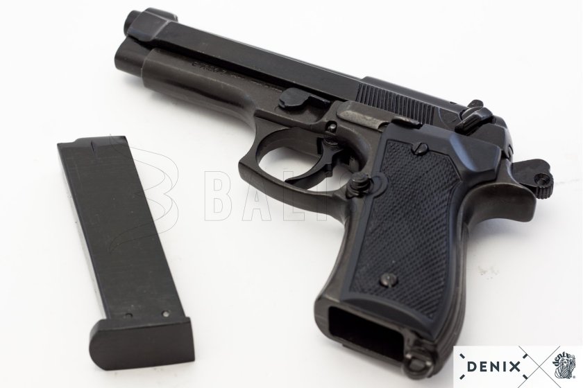 Réplica Beretta 92F, Italia 1975 9